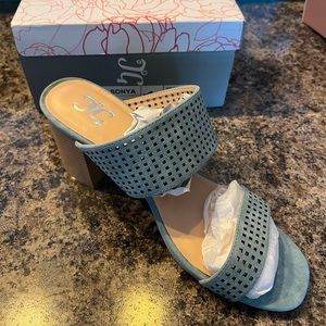 Sonya. Heeled sandal. Light blue. Size 9.